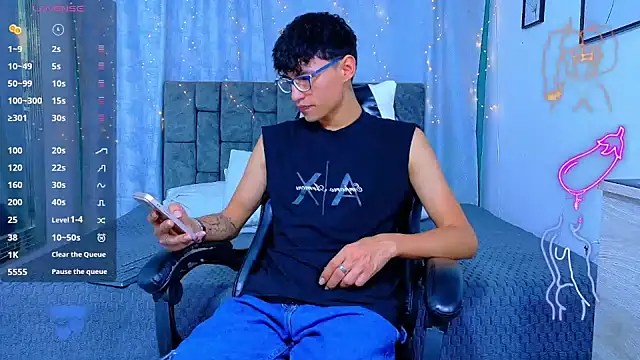 NicolasTorrez 网络视讯表演
