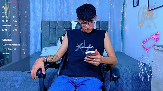 NicolasTorrez Show Webcam