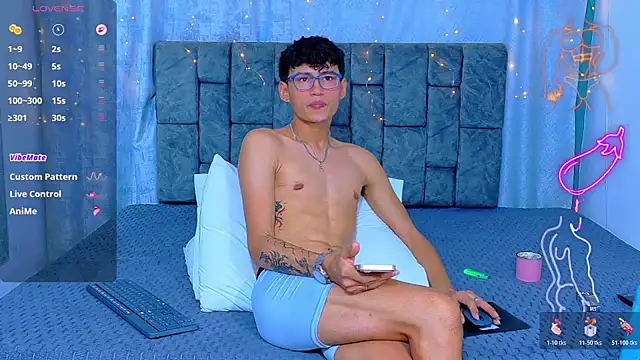 NicolasTorrez Show Webcam