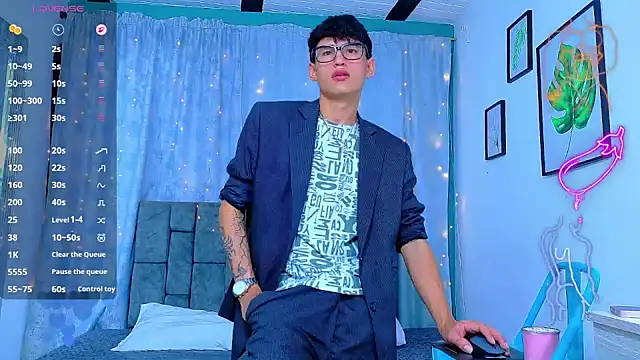 NicolasTorrez Show Webcam
