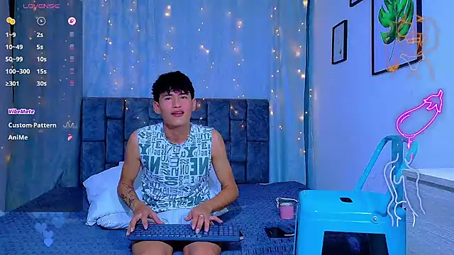 NicolasTorrez 网络视讯表演