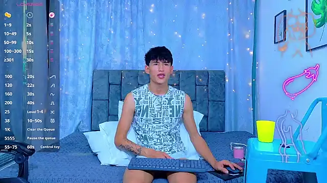 NicolasTorrez 网络视讯表演