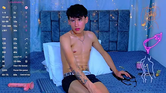 NicolasTorrez 网络视讯表演