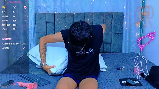 NicolasTorrez Show Webcam