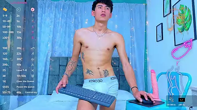 NicolasTorrez Adlı Modelin Web Kamerası Şovu