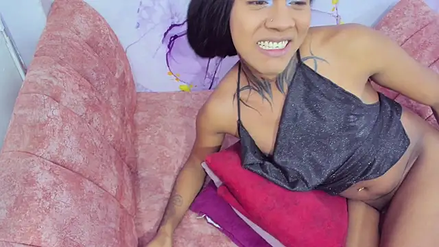 Pokazy przed kamerką – trans_dirtyshow