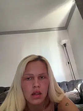 BlondeMilfXon Webbikameraesitys