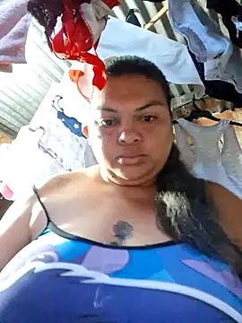 XXX chat uživo modela Juli_Powl