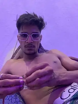 Show de kaushikhotty na webcam