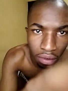 Breezyvikky webcam show