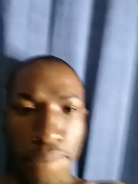 Breezyvikky's Live XXX Chat