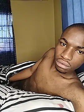 Breezyvikky webcam show