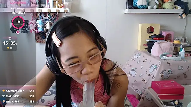 GloryKulikowski 网络视讯表演