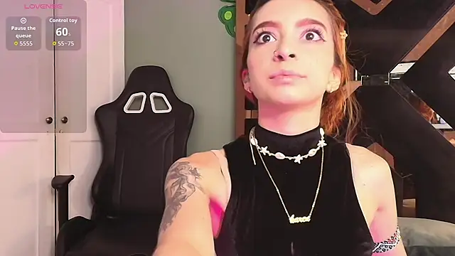 Justmia69 Adlı Modelin Canlı XXX Sohbeti