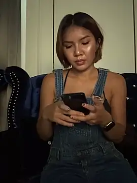 Alittleasiangirl Adlı Modelin Web Kamerası Şovu