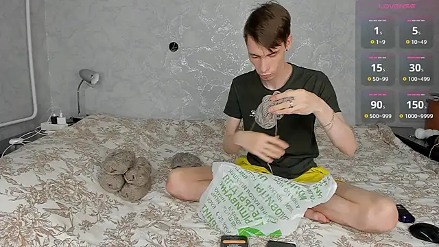 ERICK__DEEN Adlı Modelin Canlı XXX Sohbeti