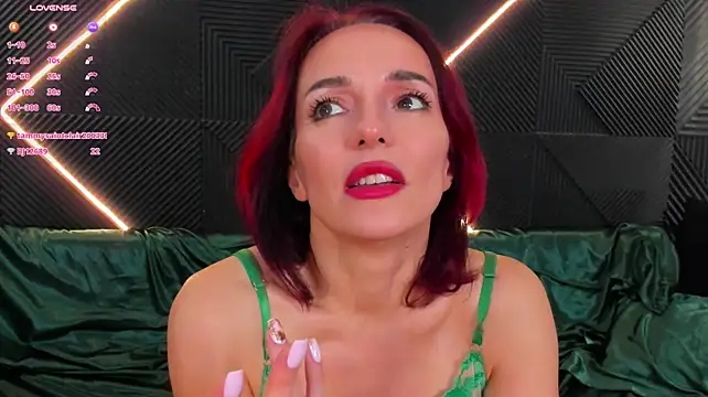 Shanita_moon Show in webcam