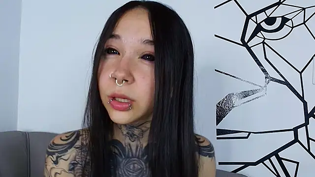 alien_eyes09 Chat XXX in diretta
