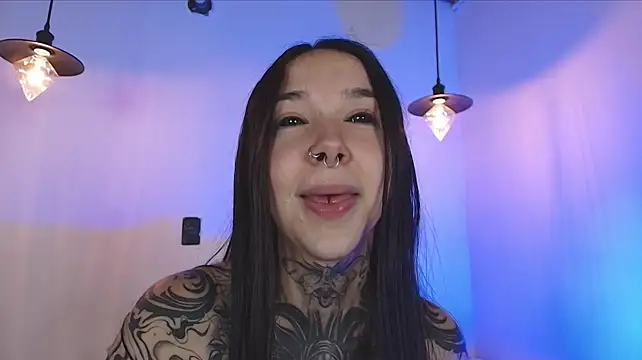 alien_eyes09 Chat XXX in diretta