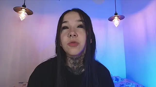 alien_eyes09's Live XXX Chat