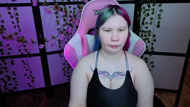 Chat +18 de kitsune_little ao vivo