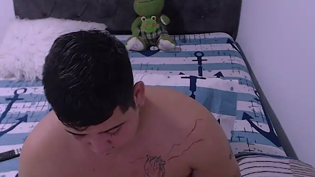 Вебкам-шоу winy_hot