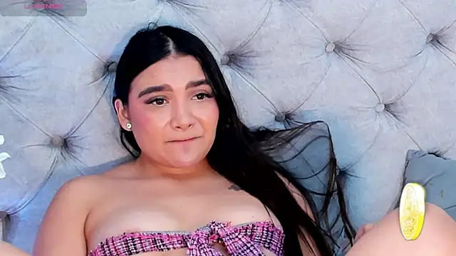 LiiaBloom Adlı Modelin Canlı XXX Sohbeti