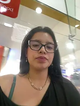 צ'אט XXX בשידור חי של Miss_Bella_Flame
