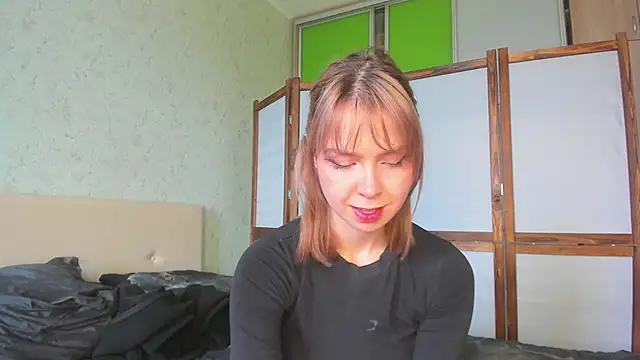 GlitchyDolly Chat XXX in diretta