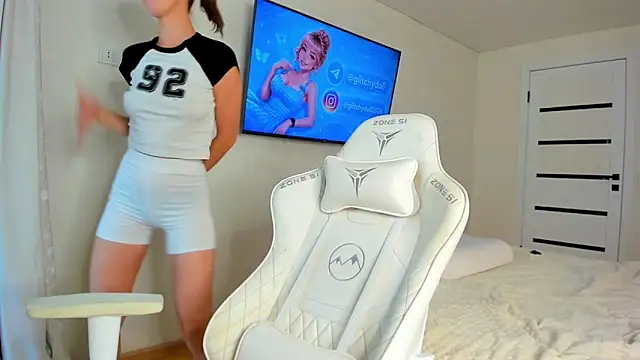 Chat XXX en directo de GlitchyDolly