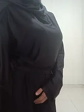 aminaa_ Adlı Modelin Canlı XXX Sohbeti