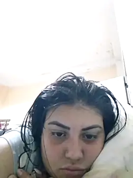 CubanaCulonaxxx: διαδικτυακό σόου στην κάμερα