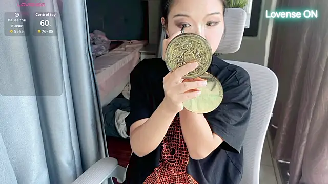 XXX chat uživo modela xiaosu22