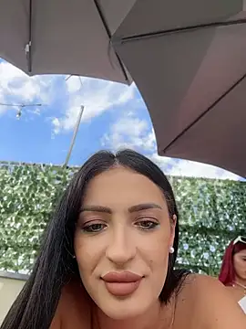 VictoriaLanes Webcam show