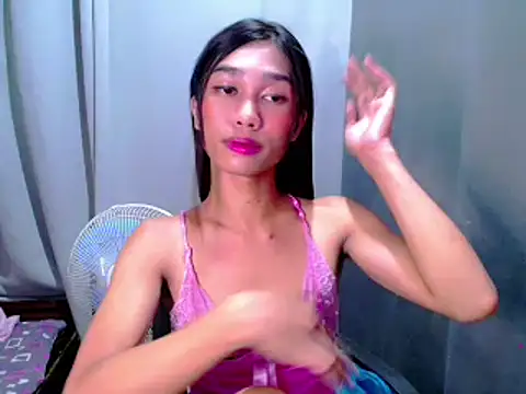 katrina_bigcock69 网络视讯表演