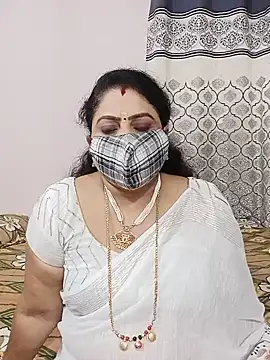 Kannadasexywifes: διαδικτυακό σόου στην κάμερα