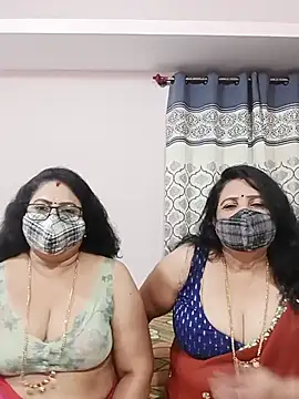 Kannadasexywifes: διαδικτυακό σόου στην κάμερα