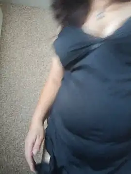 Susan8421 লাইভ XXX চ্যাট