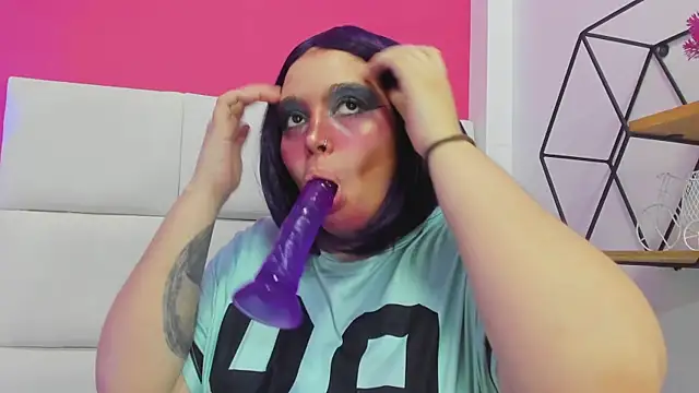 NamiInk_hot69のウェブカメラショー