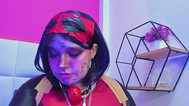 Show de NamiInk_hot69 na webcam