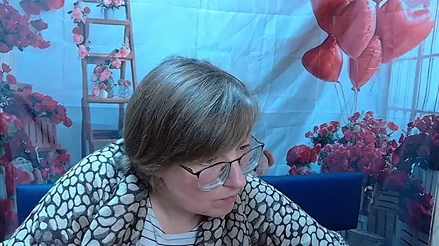 Chat soba uživo modela RadaChudna