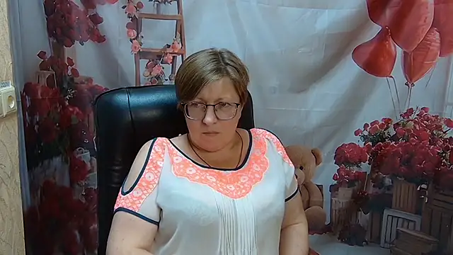 RadaChudna's Live XXX Chat