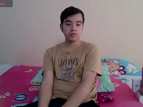 XXX chat uživo modela IronDante
