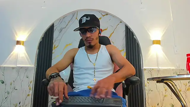 Show de Dominant_kiing na webcam