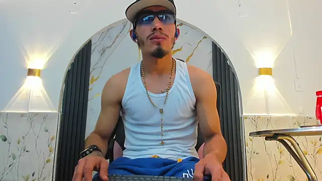 Dominant_kiing's Webcam Show