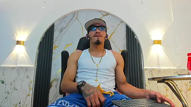 Show de Dominant_kiing na webcam