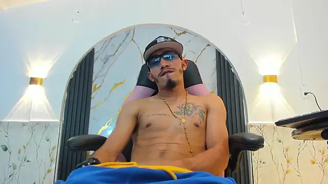 Show de Dominant_kiing na webcam