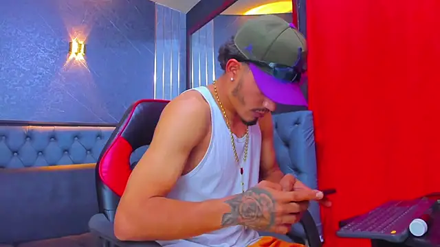 Pokazy przed kamerką – Dominant_kiing