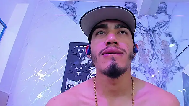 Dominant_kiing Webcam Show