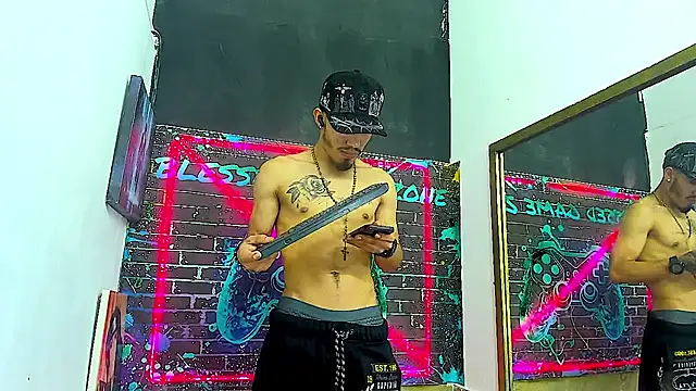 הופעת וובקאם של Dominant_kiing